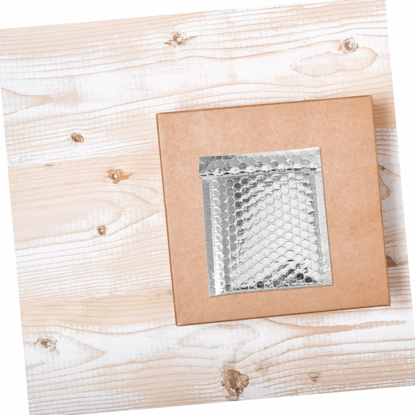 Veemoon Sobres Acolchados Burbujas 14x16 Cm Autosellantes Impermeables Plata 100 Unidades Para Envío Seguro y Protección De Paquetes Pequeños