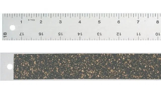 Alvin CB036 - Regla de entintado de aluminio antideslizante de goma de 36 pulgadas; graduada en dos bordes de un lado; pulgadas en 16 y 8. Resistente al agua, respaldo antideslizante de goma