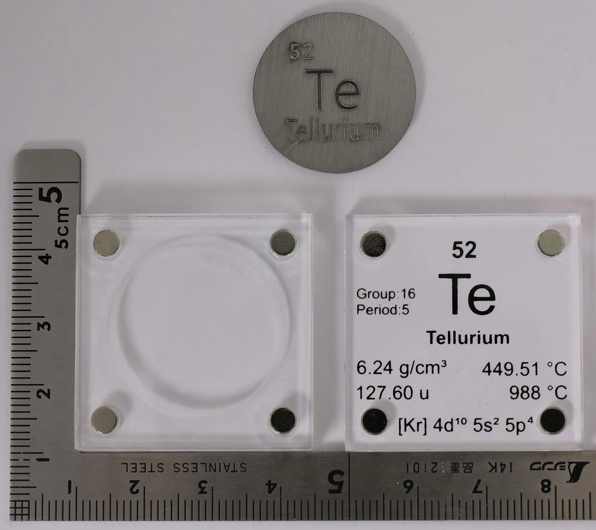 Tellurium (Te) - Disco metálico de 24,26 mm con estuche acrílico para colección o experimentos