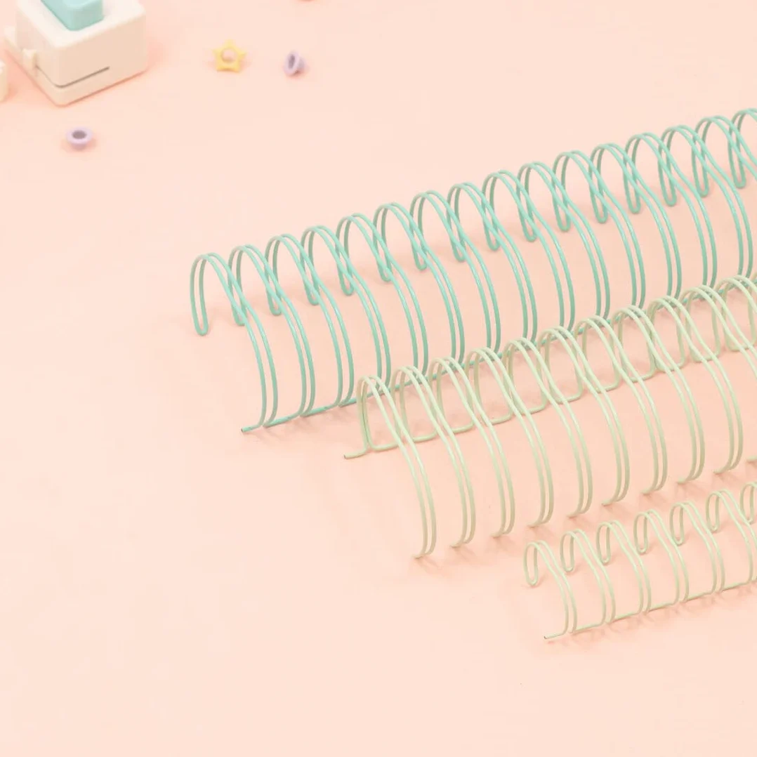 Craftelier - Kit de 2 Espirales de Anillas Dobles para Encuadernar Álbumes, Cuadernos, Agendas o Calendarios | Ideal para Proyectos de Scrapbooking y Manualidades | Ø 3,17 cm (1.25") - Color Plata
