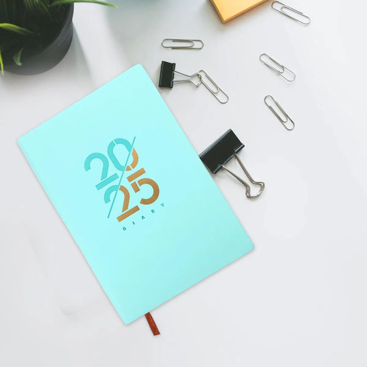Housoutil 4 Piezas Planificador Diario Estudiantes y Profesionales Cuaderno de Notas Portátil con Calendario Mensual y Semanal Agenda y Ligera para Organización y Gestión