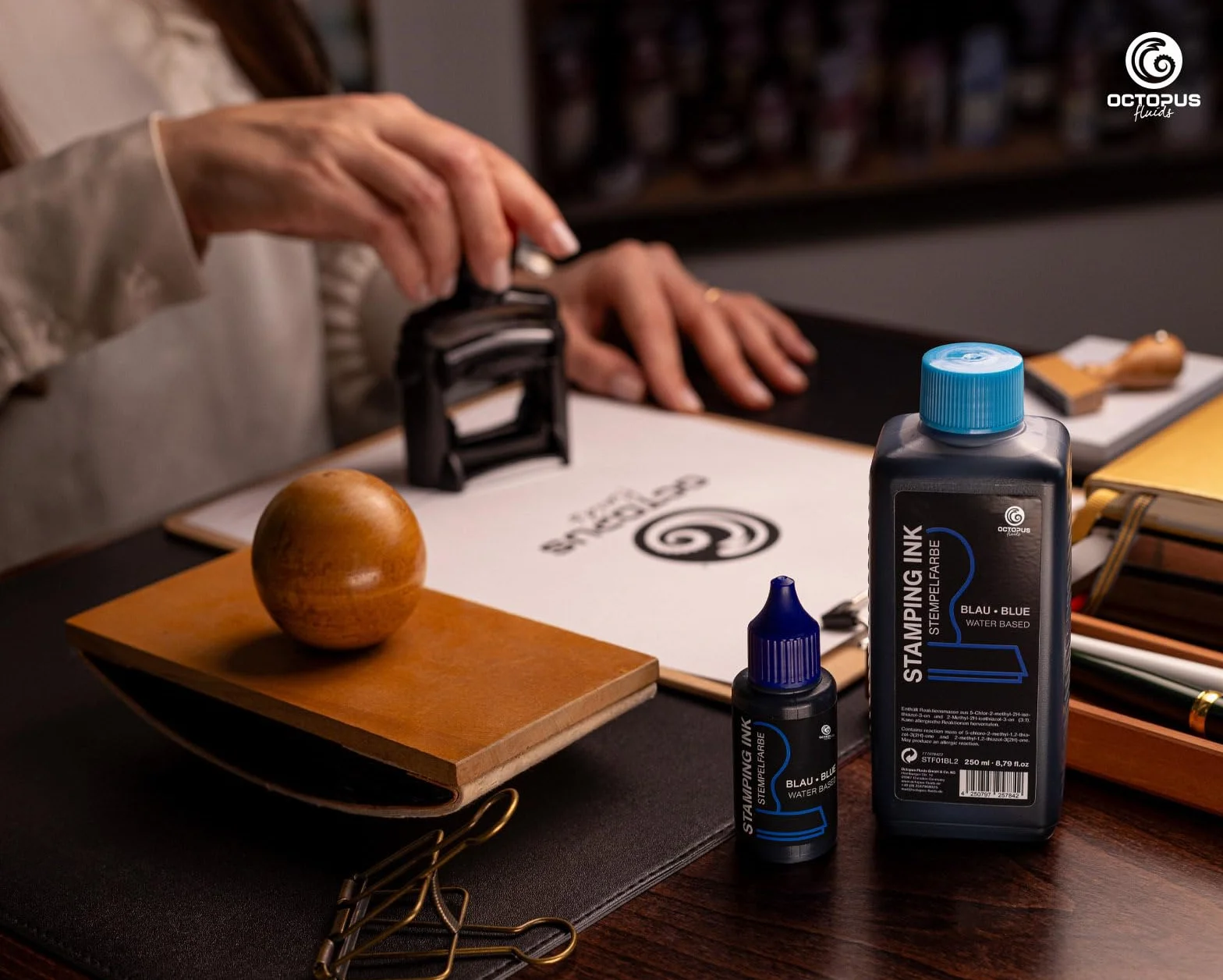 Octopus Fluids tinta para sellos, tinta rellenable para impregnar sellos y máquinas automáticas, tinta para sellos de 250ml, azul sin aceite