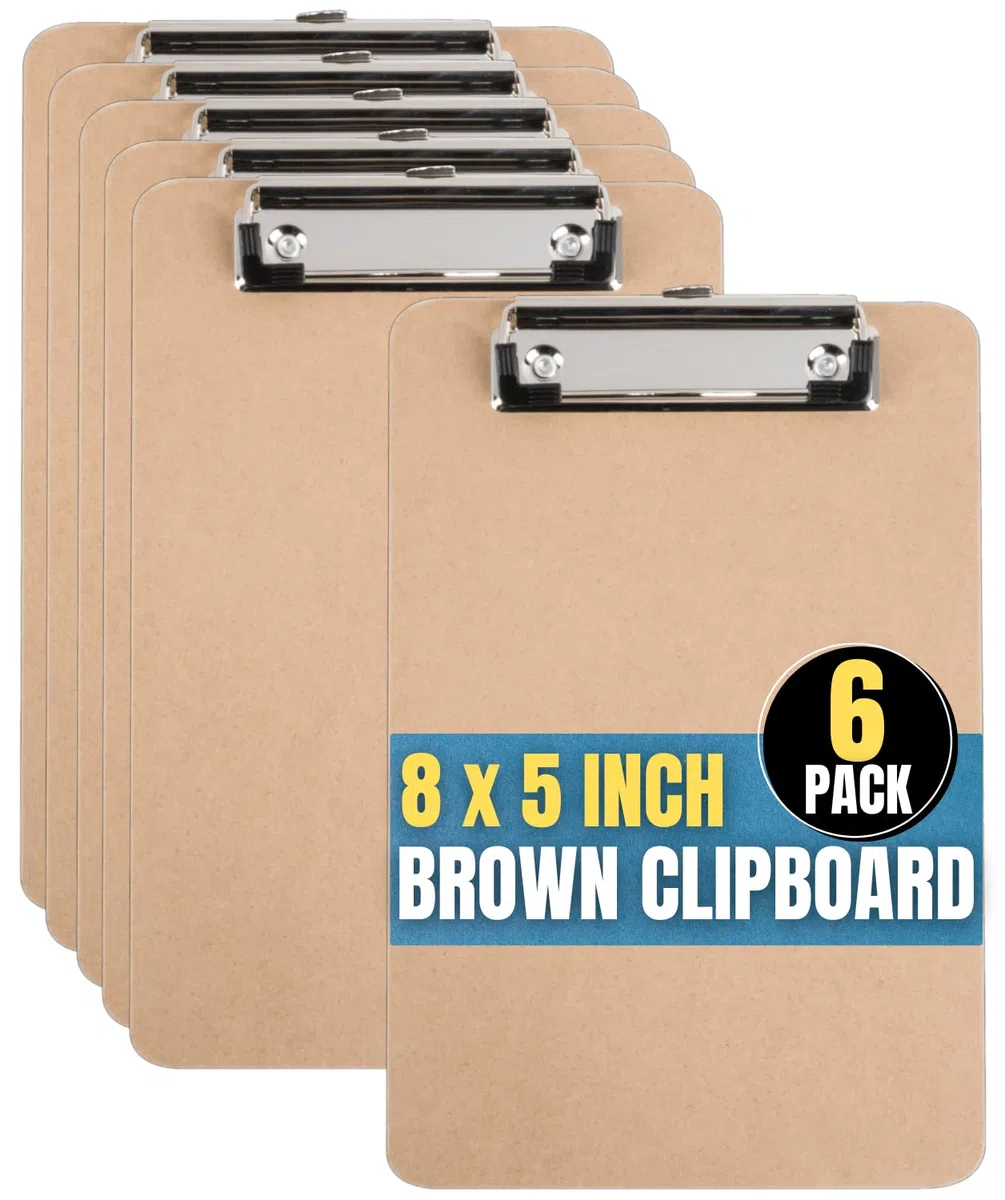 1InTheOffice Portapapeles de tablero duro con clip de perfil bajo, capacidad de clip de 0.5 pulgadas, capacidad para 5 x 8 hojas, marrón, paquete de 6