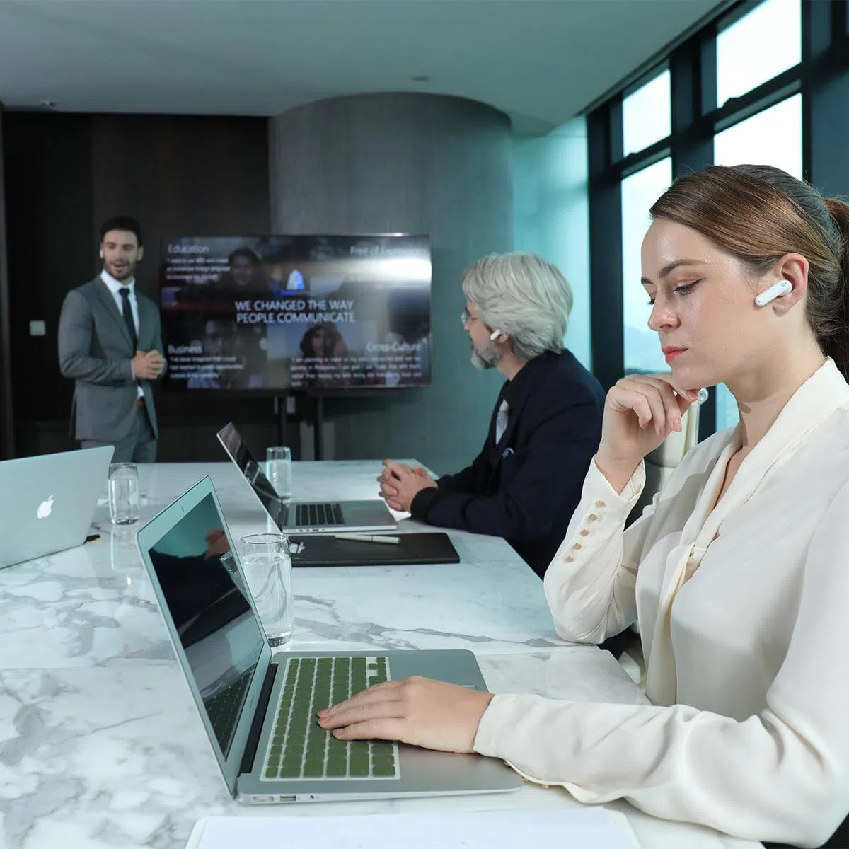 Timekettle WT2 Edge - Translator Earbuds Online Version White