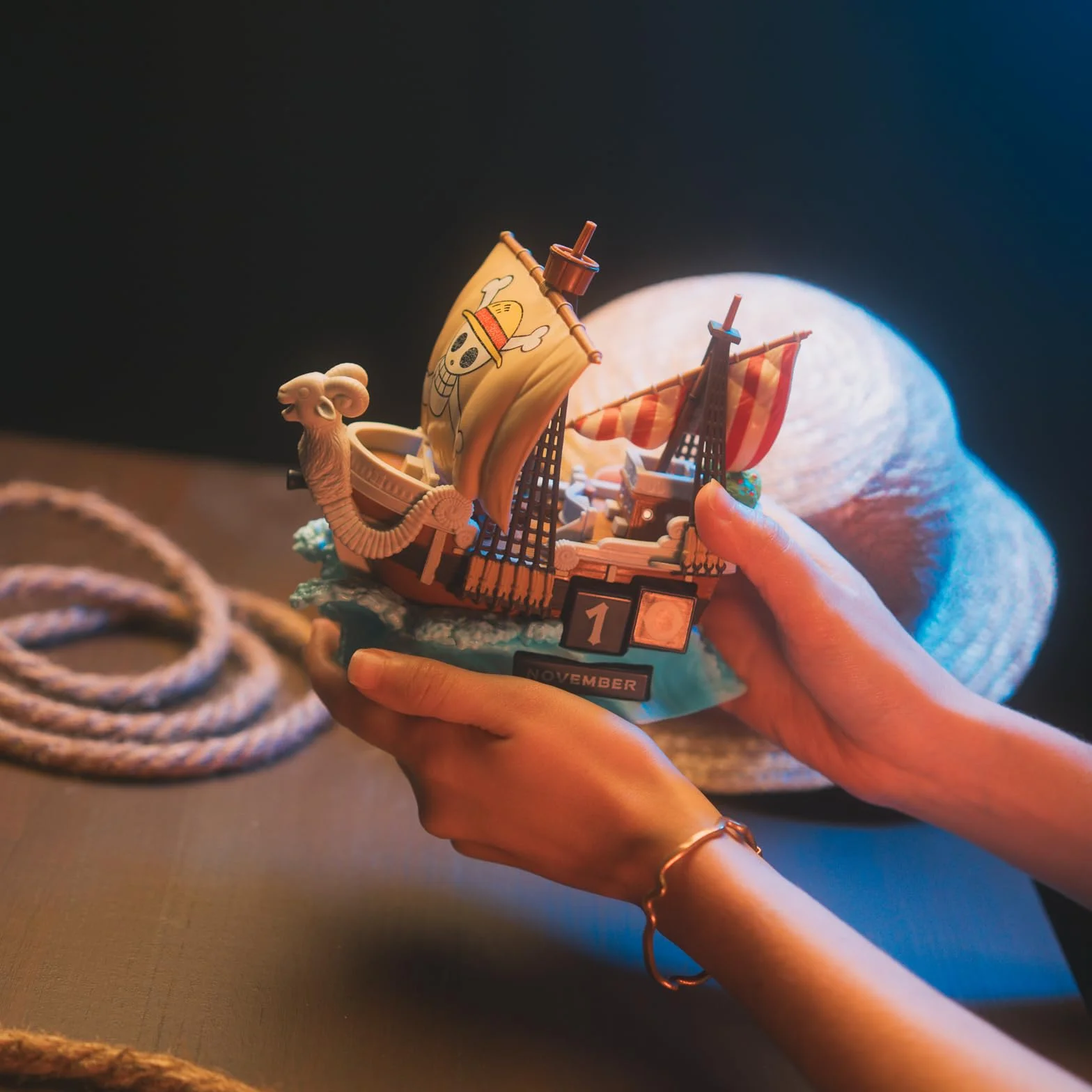 Calendario Perpetuo One Piece 3D - Figura One Piece para Decoración habitacion | Regalos para fans del Manga y Anime : Merchandising Oficial