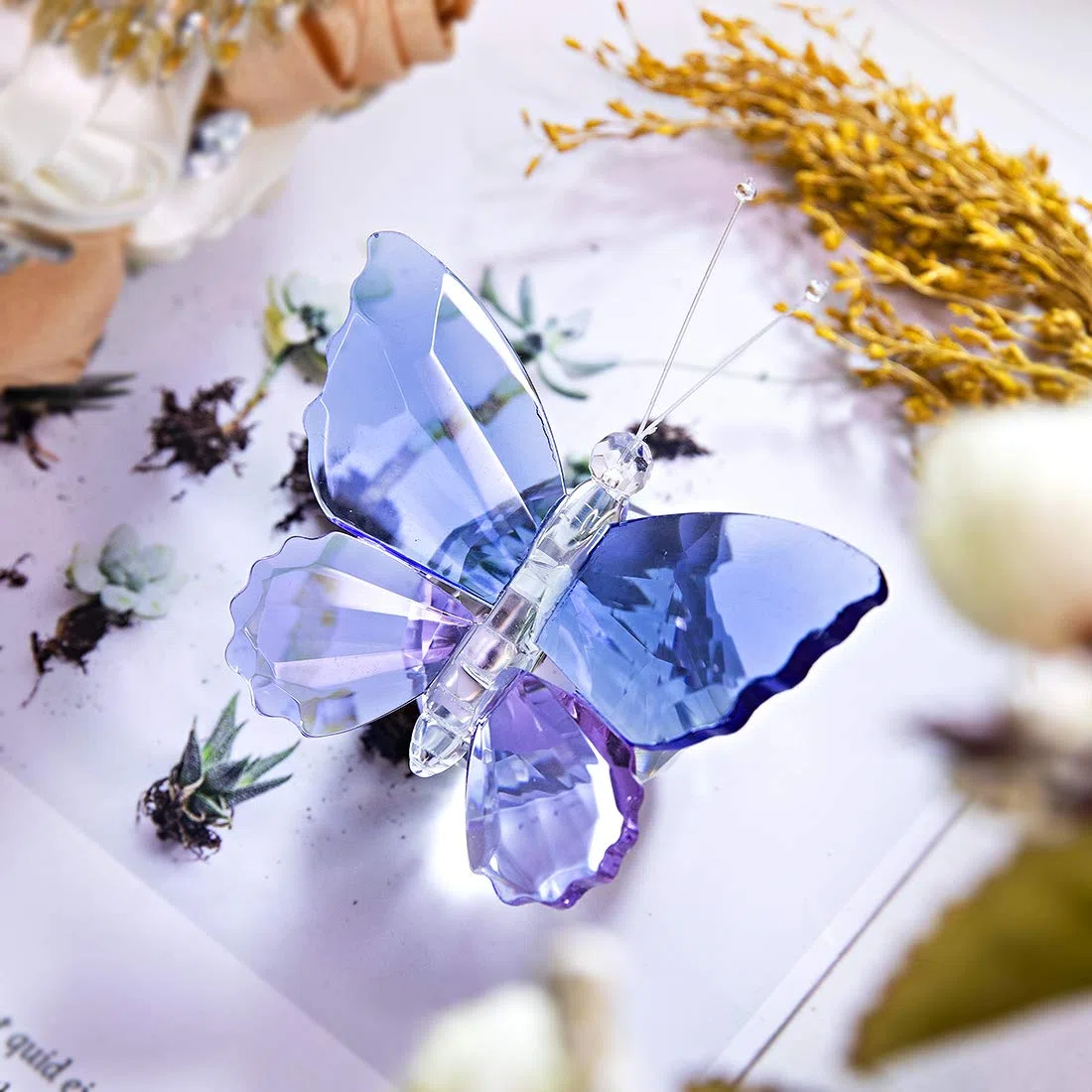 H&D Hyaline&Dora Mariposa de cristal azul y morado con base de bola, adorno decorativo de pisapapeles para sala de estar, regalos de cumpleaños de recuerdo, decoración del hogar