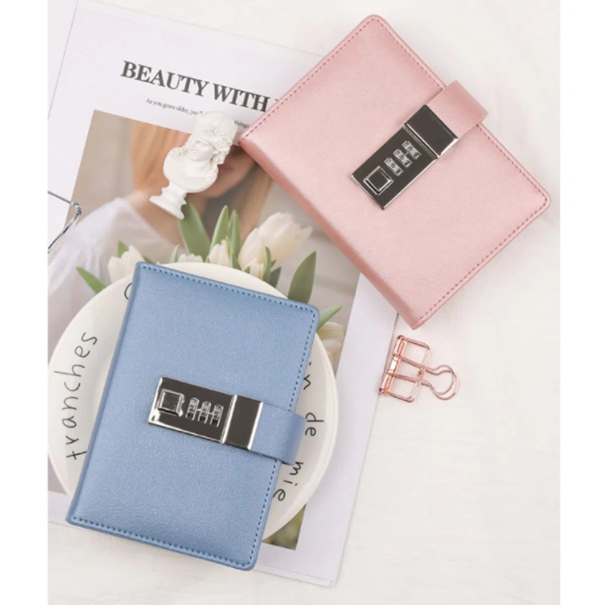 Cuaderno de Notas con candado, Cuaderno de Escritura de Cuero sintético con candado, tamaño A7, 96 hojas/192 páginas, Diario de Estudiante versátil y Elegante.