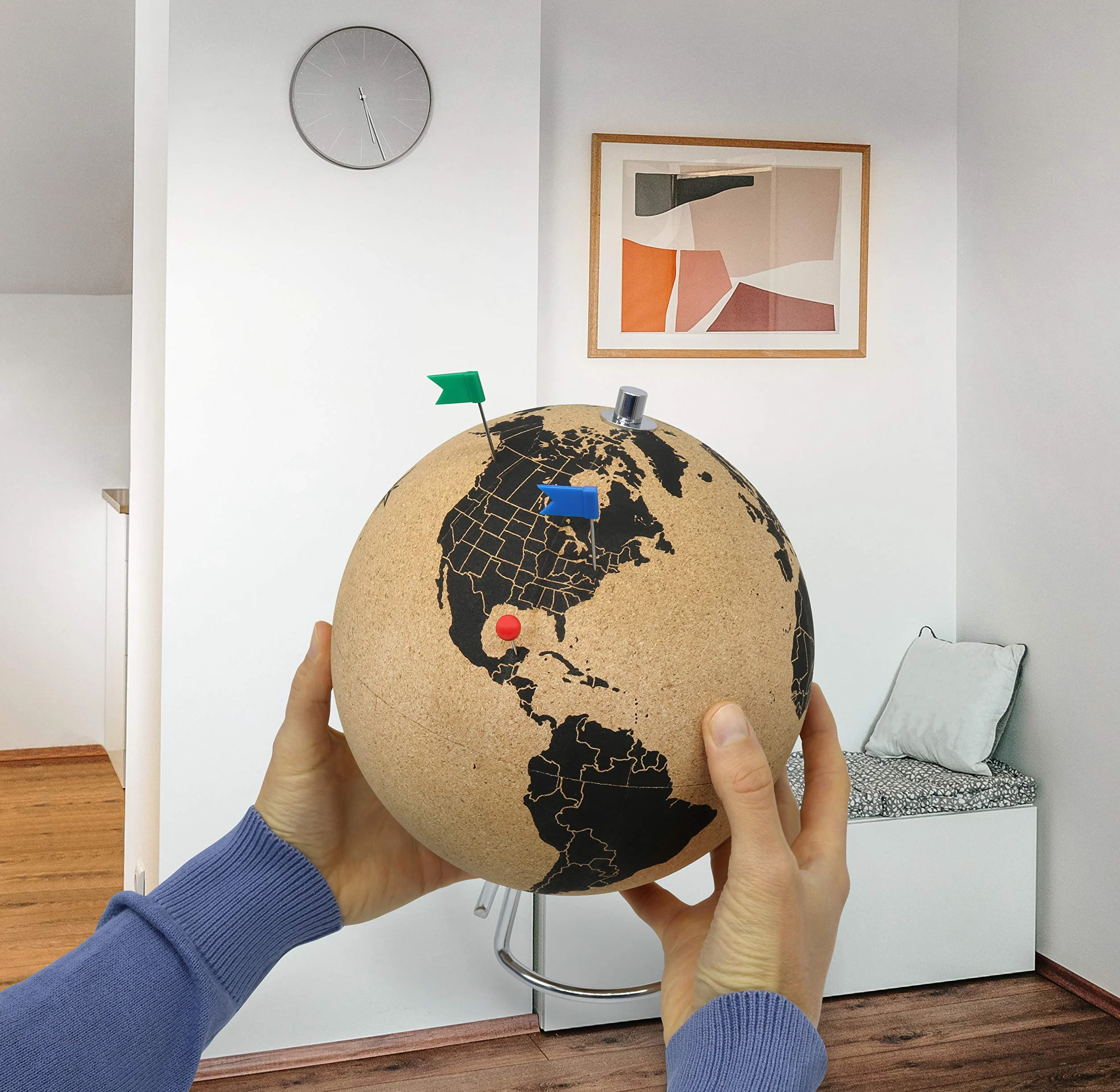 Globo terráqueo de corcho de 25 cm de alto con 54 chinchetas diferentes - Globo terráqueo giratorio hecho de corcho - como idea de regalo para los amantes de los viajes
