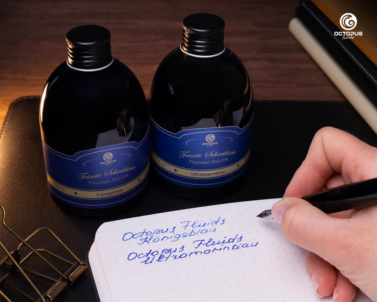 Octopus Tinta de pluma estilográfica en botella práctica, tinta para pluma, tinta de pluma, tinta de caligrafía, color azul real borrable 250 ml