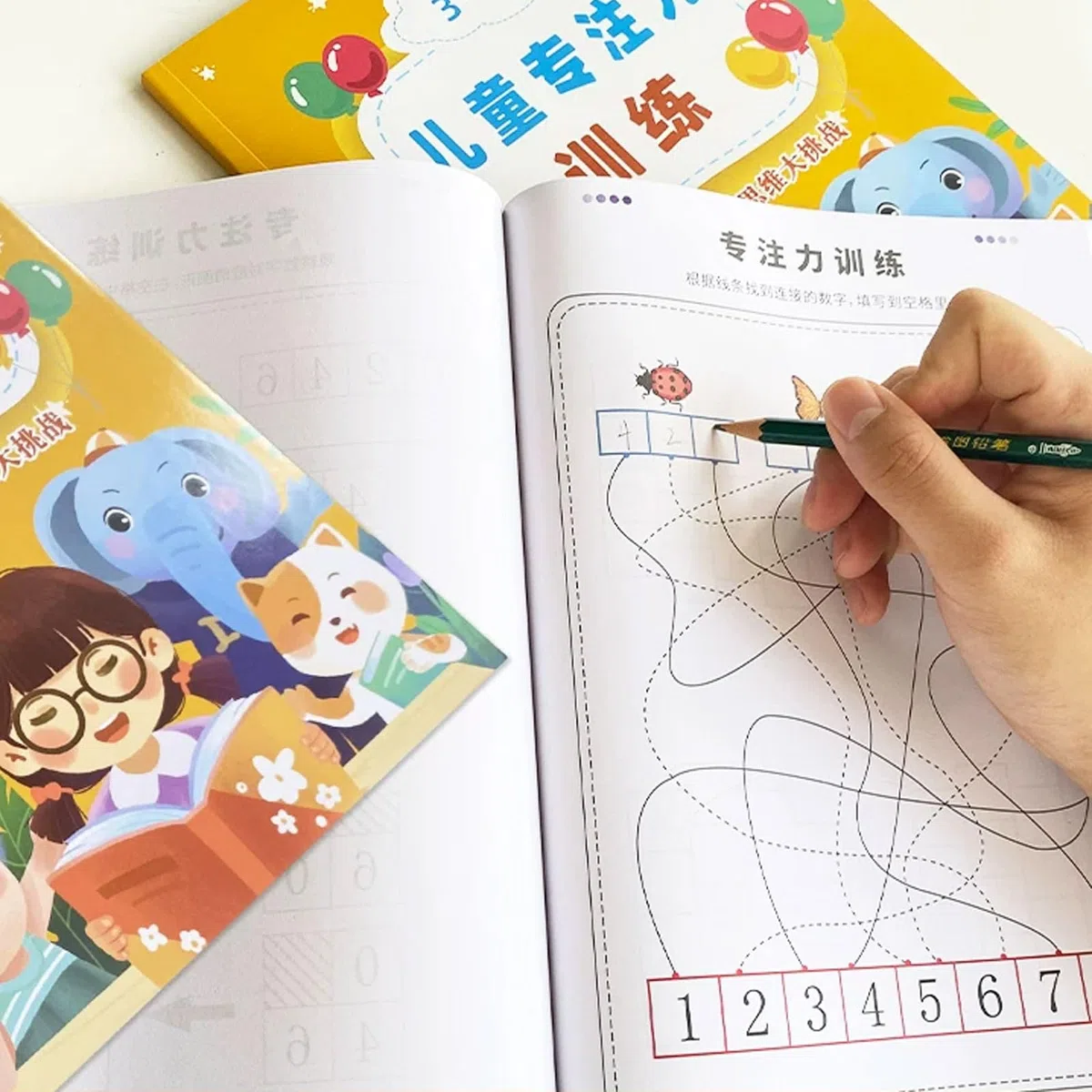 Libro Actividades Entrenamiento Enfoque Diario Montessori 60 Días | Cuaderno trabajo pensamiento lógico matemáticas pequeños, libro dibujo seguimiento, kit reutilizable aprendizaje
