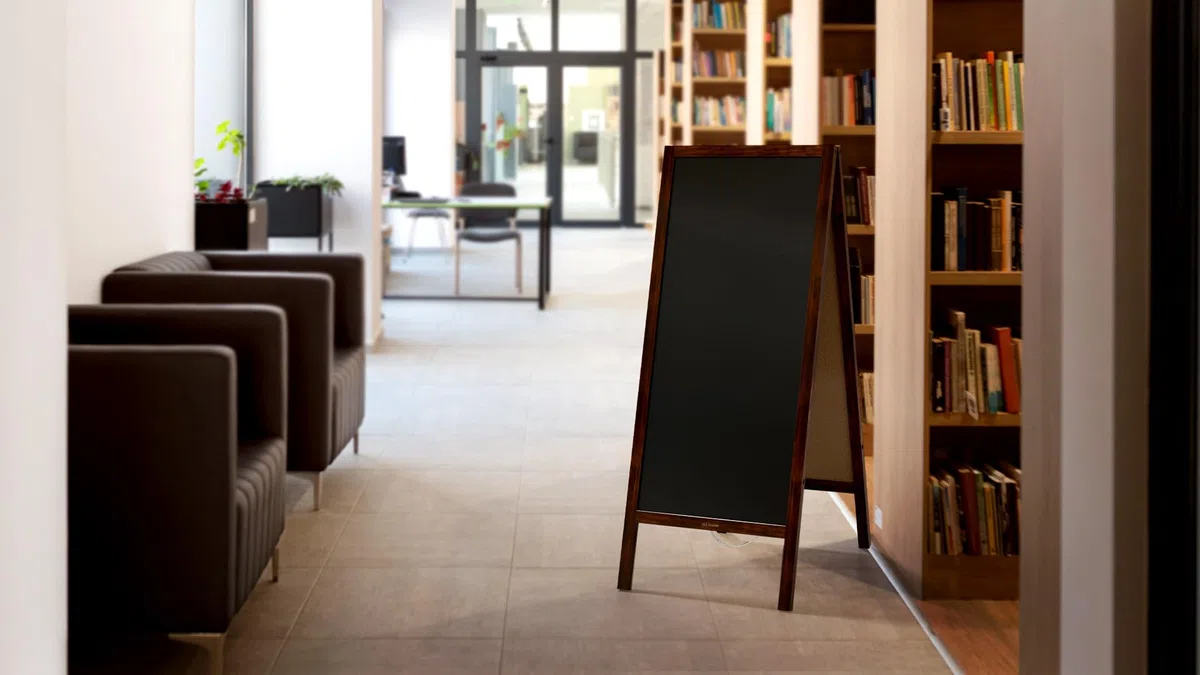 ALLboards Pizarra Caballete Con Marco De Madera Barnizado 150x61cm, Pizarra De Tiza De Acera Para Anuncios