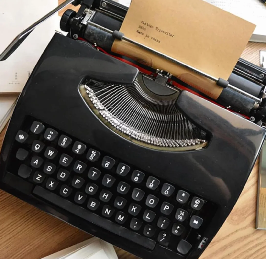 Máquina de escribir en casa Oficina Negocios Máquina de escribir Procesador de textos Etter Escritura de notas (C)