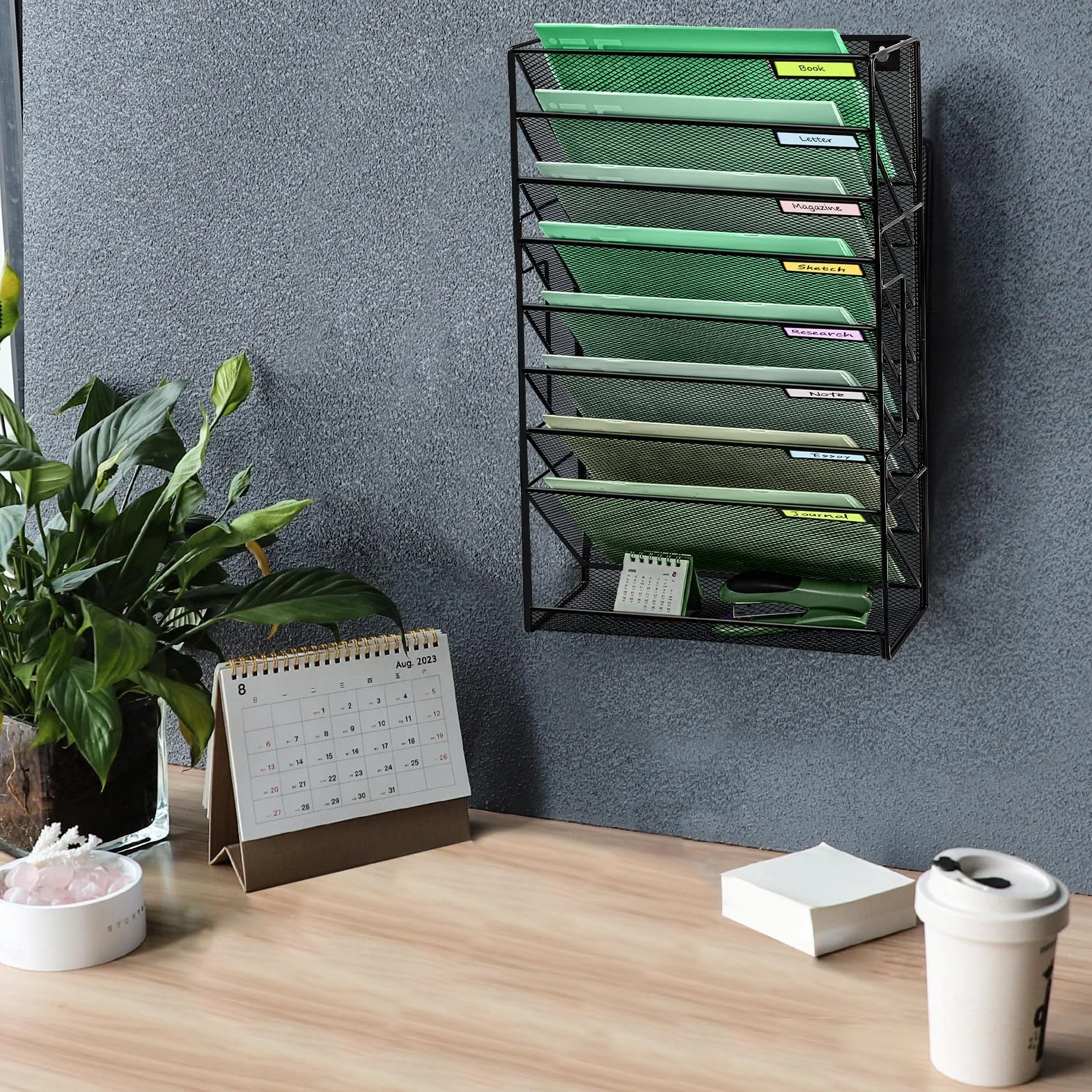 Organizador de archivo de pared de malla de 9 niveles con bandeja plana inferior, vertical de malla media, para colgar en la oficina, revistero, juego