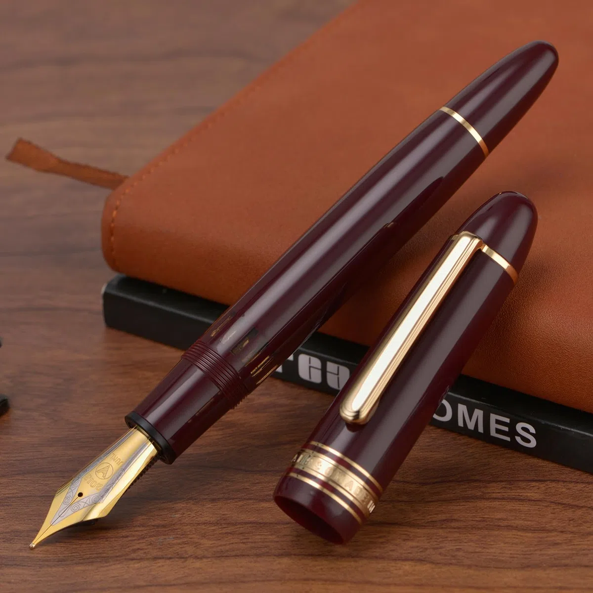 Piston Pluma estilográfica F/M/B, bolígrafo de regalo de resina negra y roja con llave, bolígrafos de negocios, bolígrafos de papelería para oficina para estudiantes (rojo plateado, F)