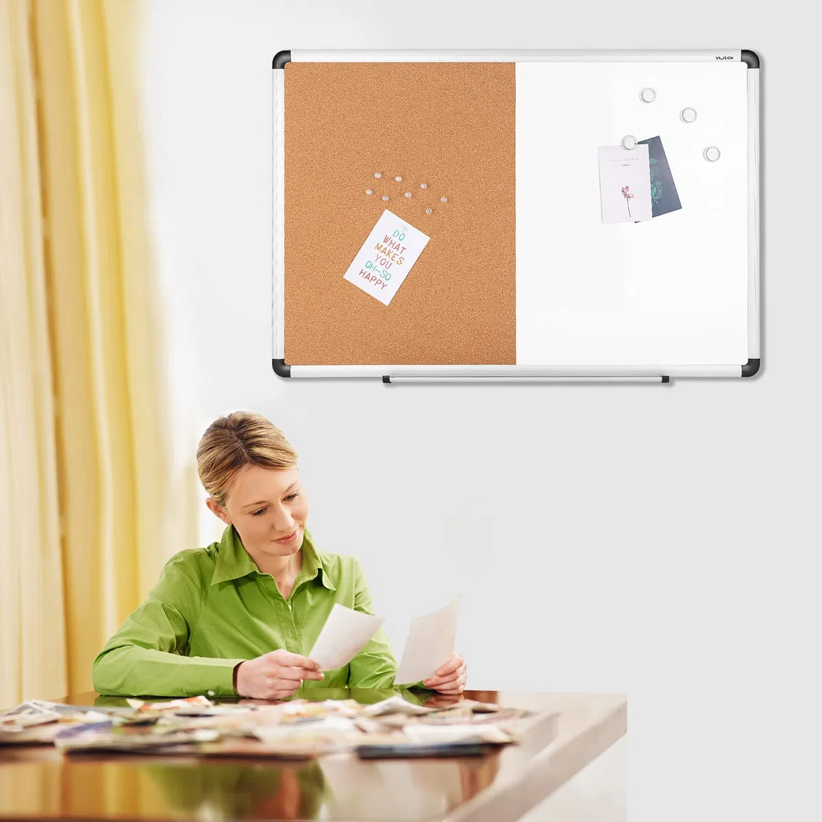 VUSIGN Combinación pizarra magnética y tablero de corcho, 24 x 36 pulgadas, tablero de anuncios montado en la pared, borrado en seco/tablero de corcho combinación con marco de aluminio